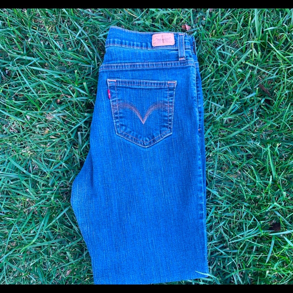 Levi Jeans - Picture 3 of 3